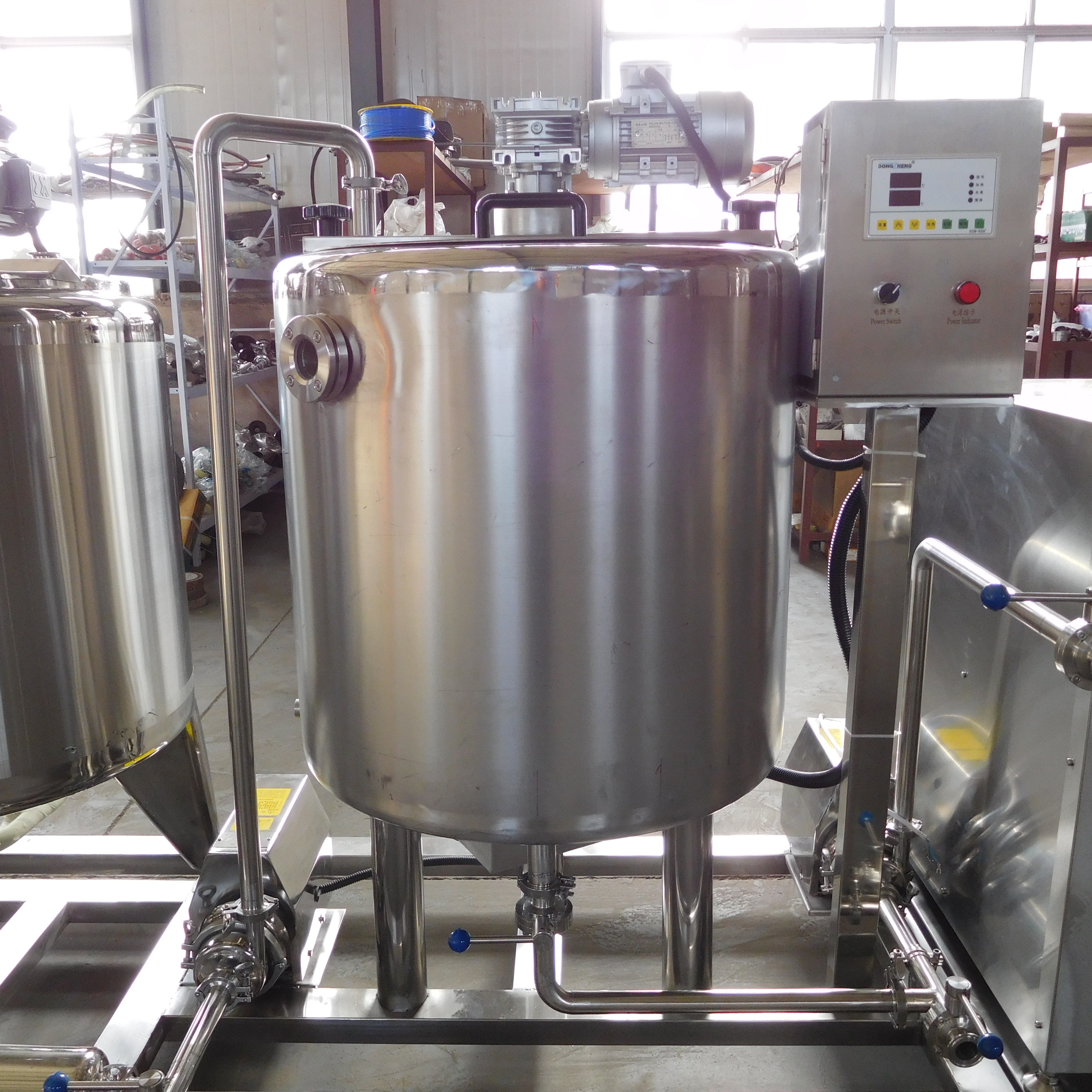 鲜奶吧杀菌机厂家,新疆全套牛奶生产线,酸奶巴氏杀菌机设备