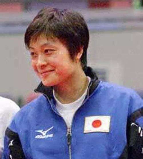 愤怒加入日本,打败中国乒坛悍将邓亚萍,叛徒何智丽如今怎样?