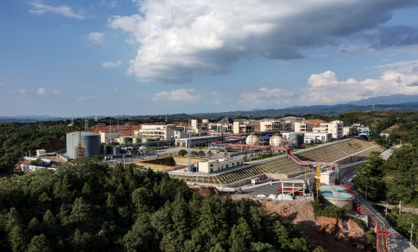 古城今朝换新颜——洪江区争当怀化"5 n"现代化产业新体系的排头兵