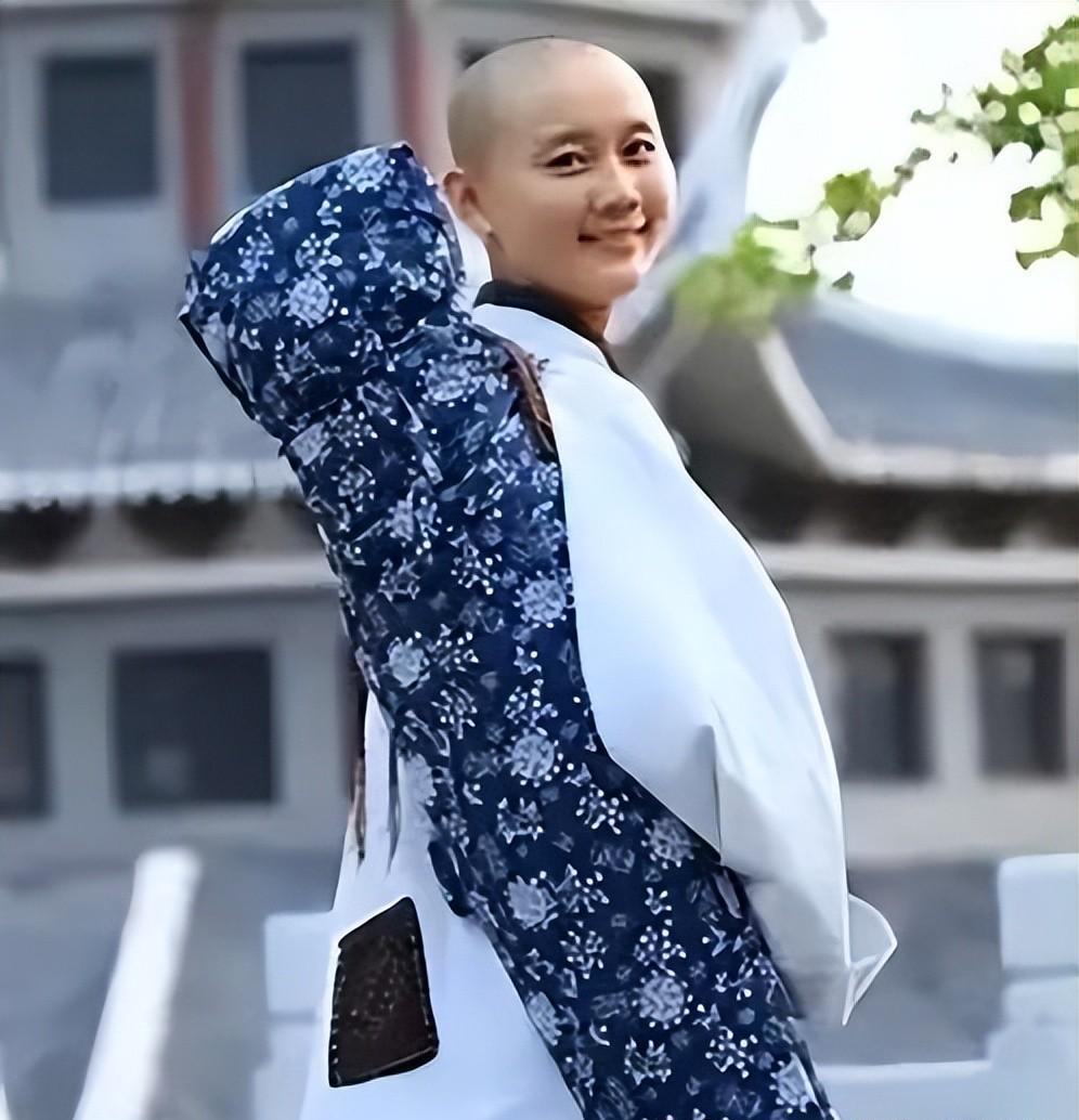 "最美尼姑"释正孝同:佛祖托梦出家,放弃985大学,如今怎样了