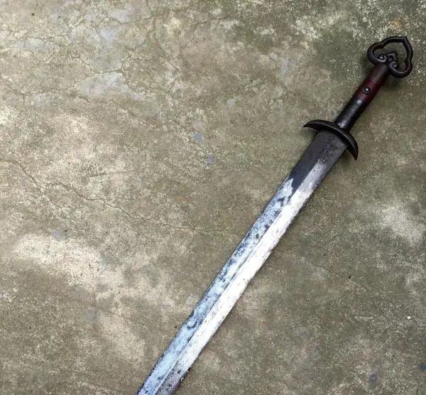 龙泉宝剑|宋剑作为随身刃器的使用和礼仪象征功能