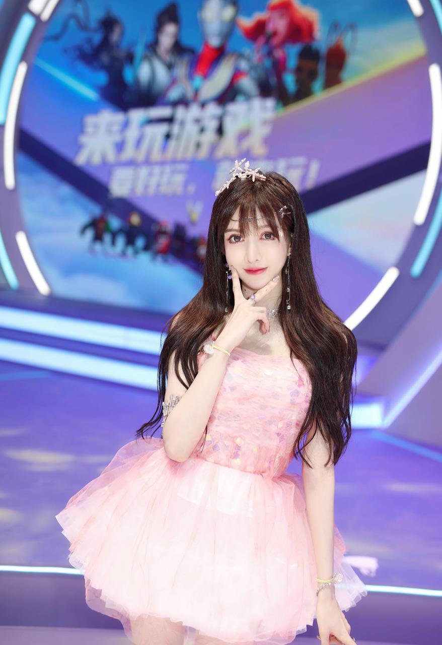 qq空间挖掘姬=空间冒险与挖矿