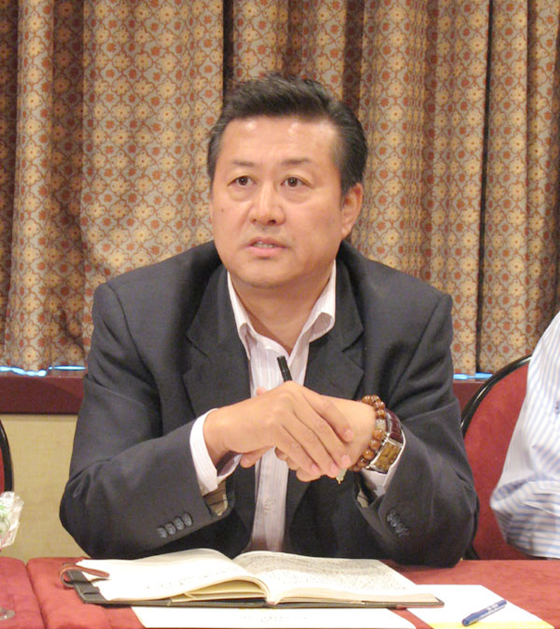 记得《杜十娘》李甲吗?他与潘虹演对手戏,家中多人都是知名演员