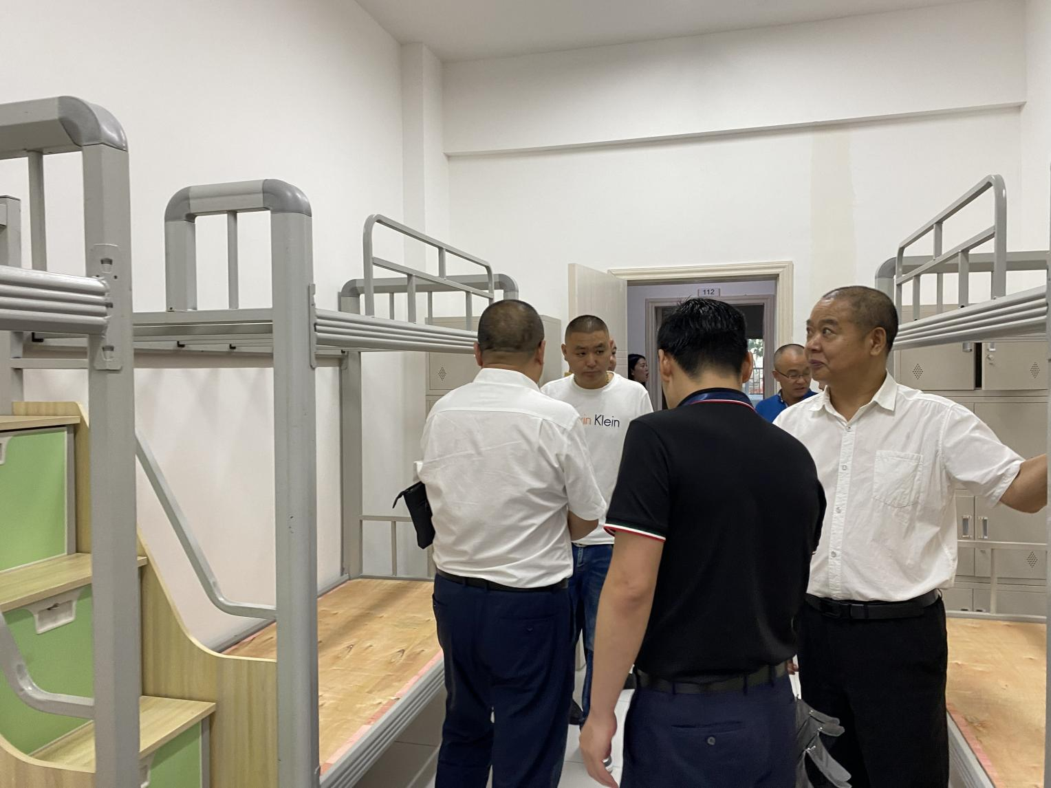 绵阳市社会组织扶贫促进会在北川中学举行金秋助学捐赠活动