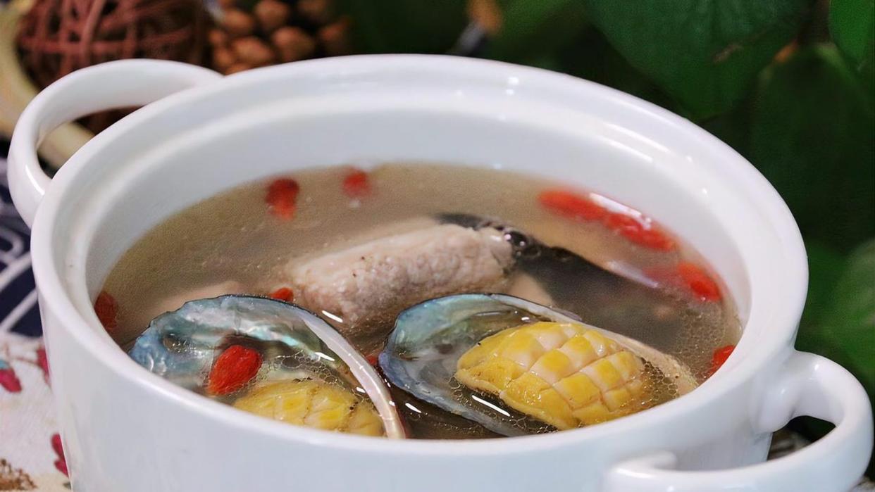 鲍鱼壳的神奇功效：炖汤时千万别再丢了！