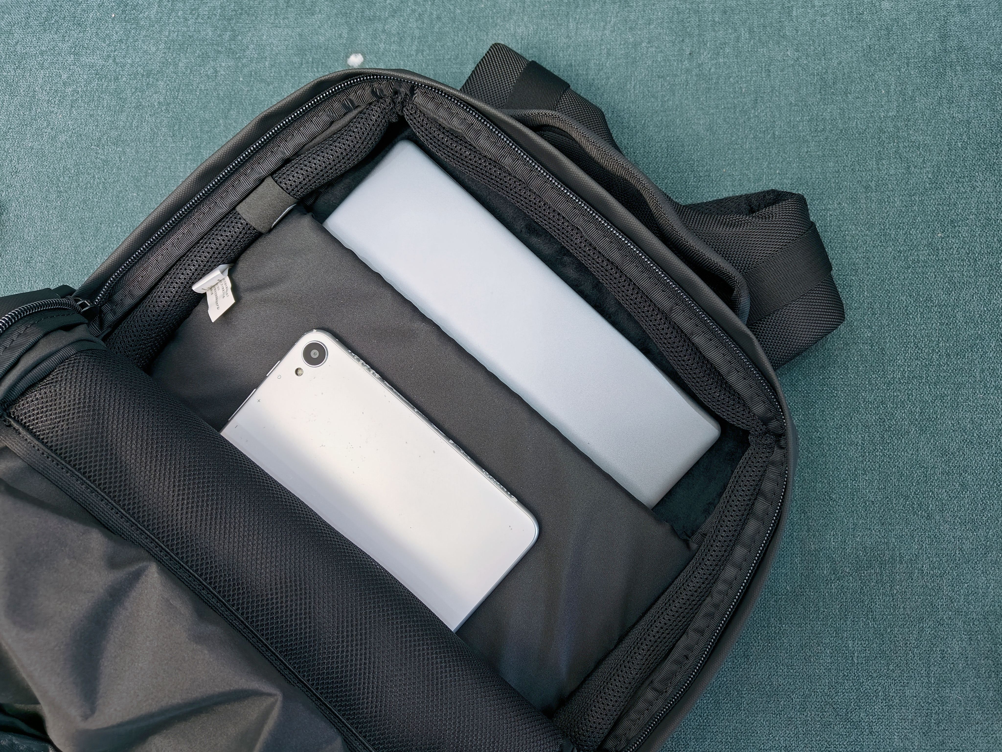 incasecity通勤包:兼顾设计感和实用性,你的通勤背包首选