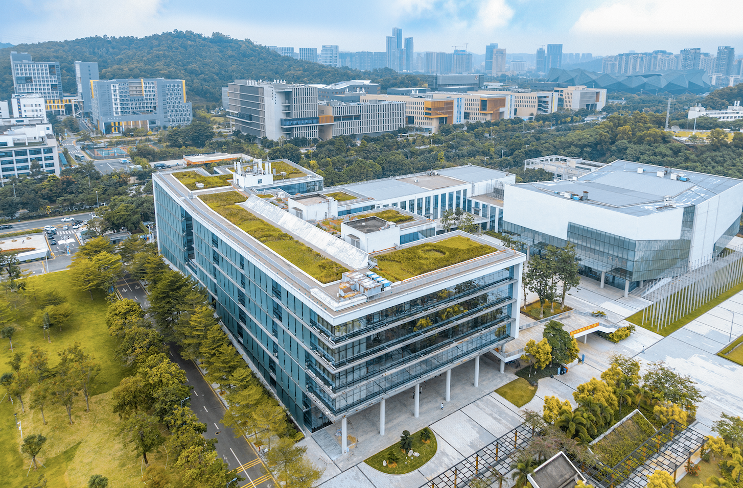 在"双高"学校深圳信息学院开启别样精彩