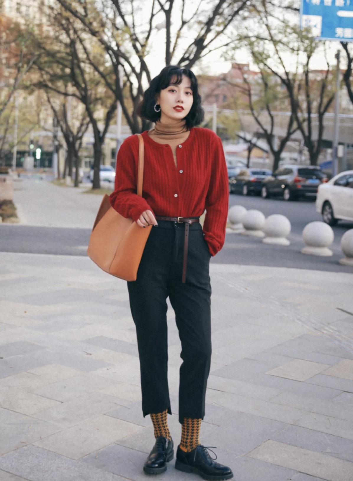 明星"种草"的针织开衫,你穿不一定好看,换种穿法或许你更好看