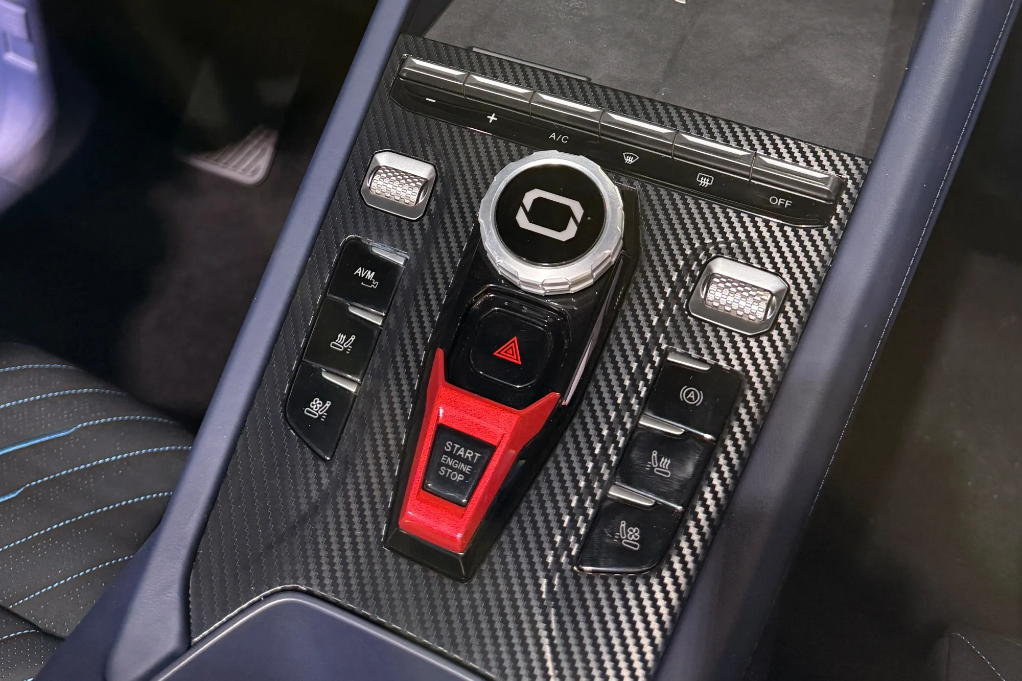 Omoda Xs center console. Source: Bloomberg