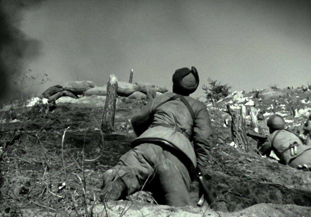 在战争当中,士兵埋伏期间,突然出现咳嗽或者打喷嚏该怎么办呢?