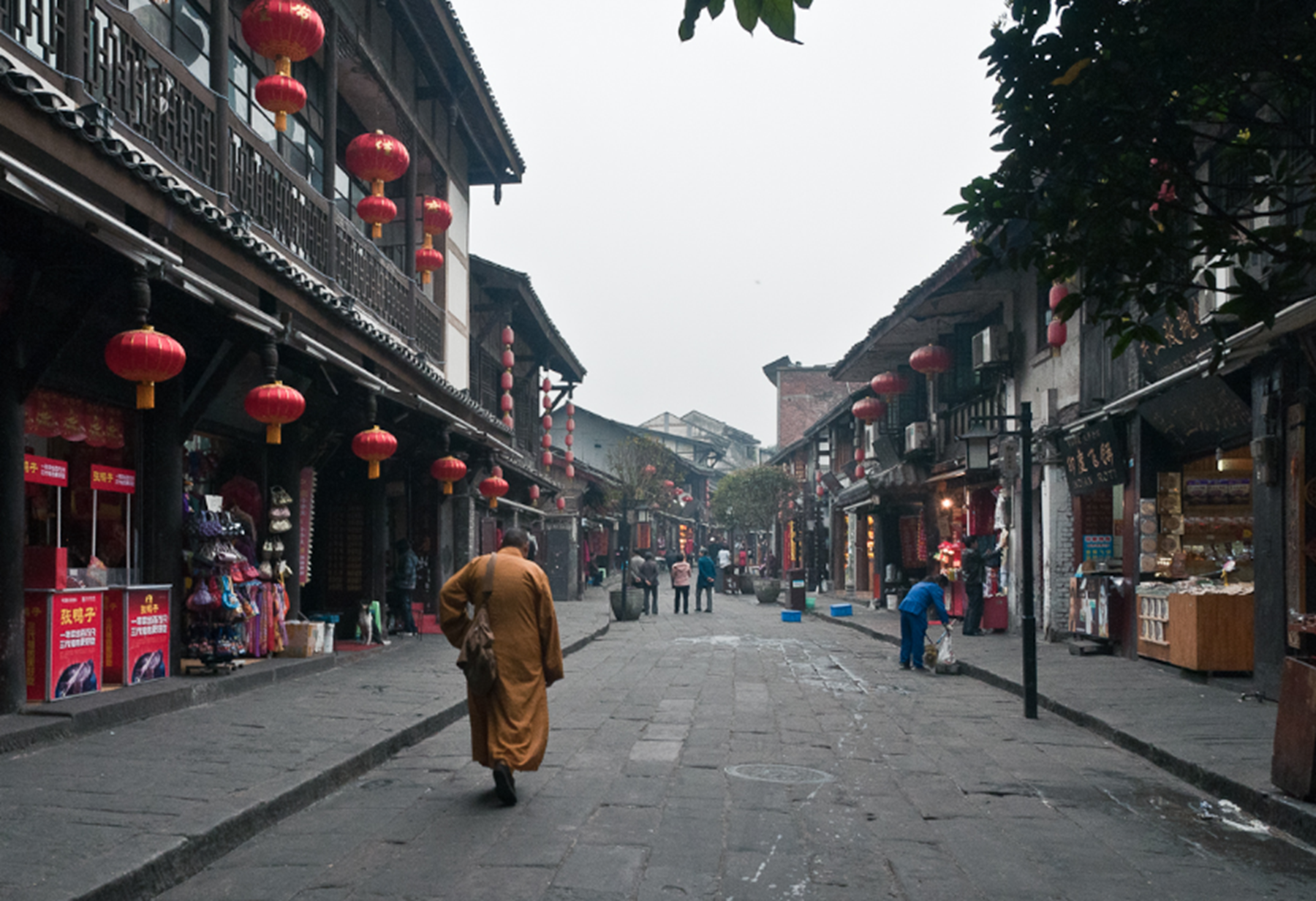 磁器口晚上可以逛吗?磁器口始建于哪个朝代?