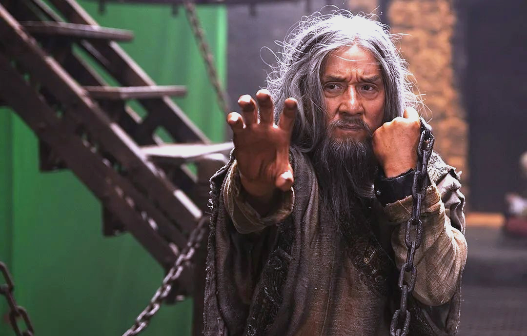 中俄合拍《龙牌之谜》:成龙与施瓦辛格的奇幻对决