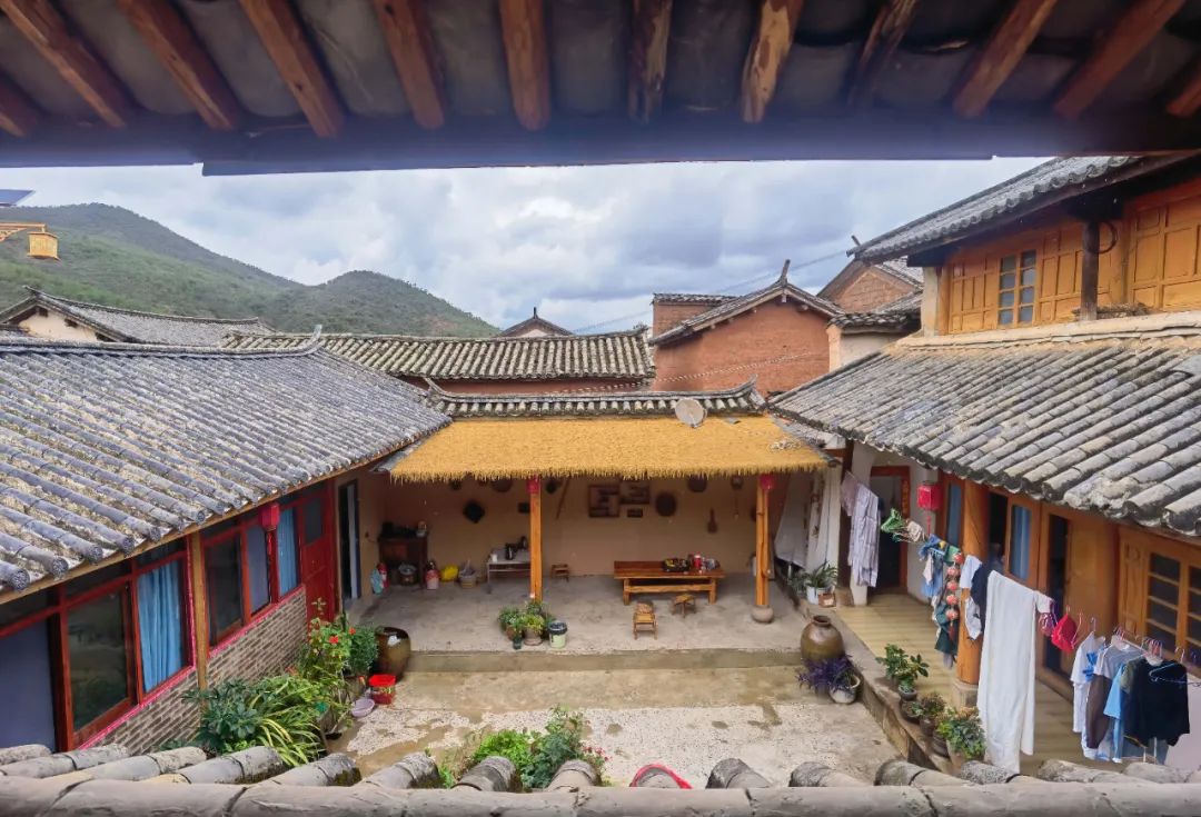 在云南样样好丨闲置空房变民宿,彝居小院迎客来