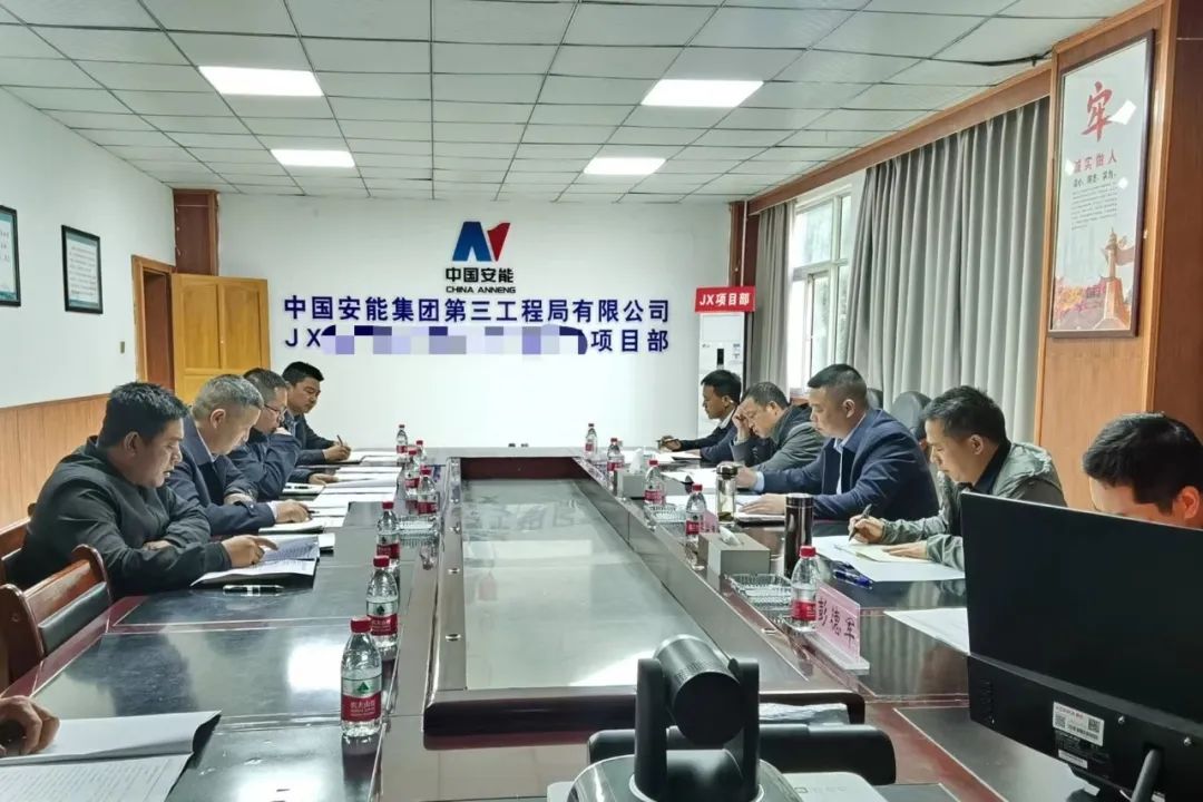 余文陪同华能集团总经理邓建玲一行到jx项目调研指导