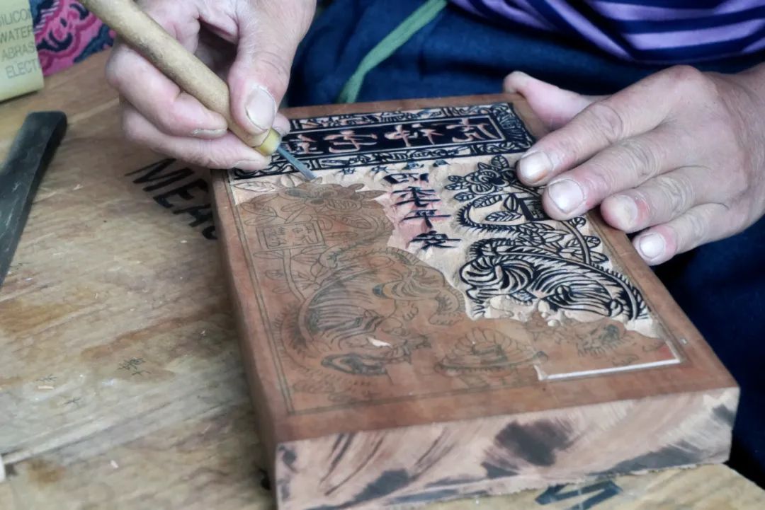 想不想开启一场神秘的保山之旅?来青龙街非遗文创街区探一探!