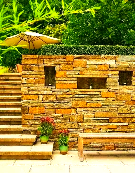 石头墙的惊艳,乡村院落的自然之美