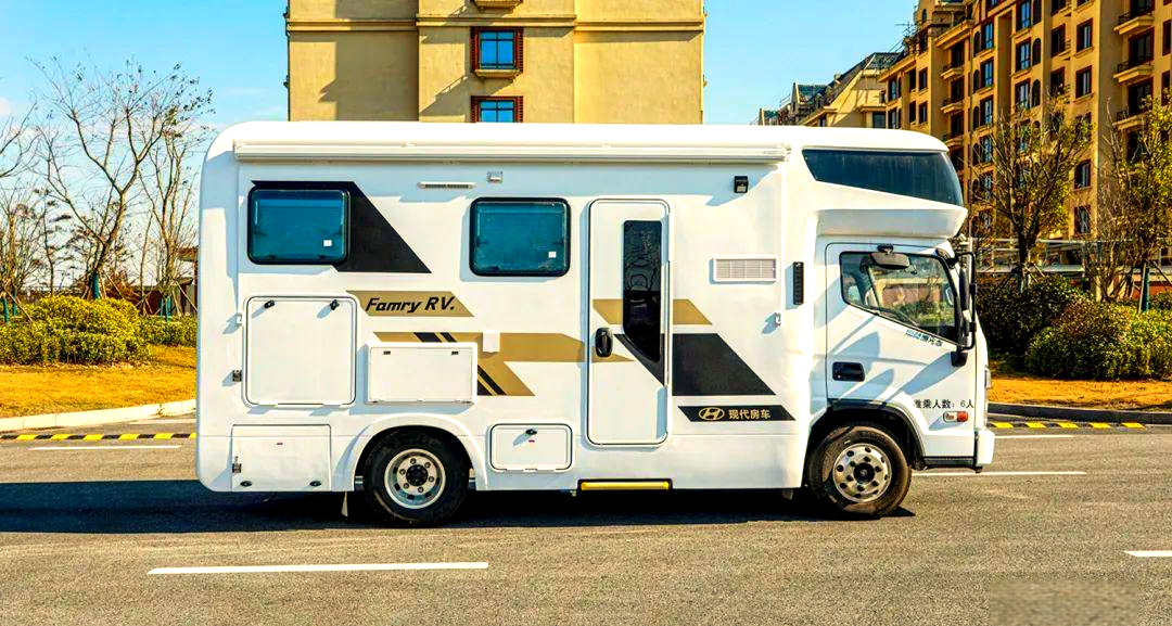 法美瑞轻卡房车:全面解读其顶配设施与强劲动力
