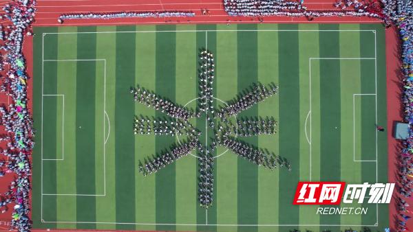 株洲市景弘中学第十九届校园青春体育节开幕