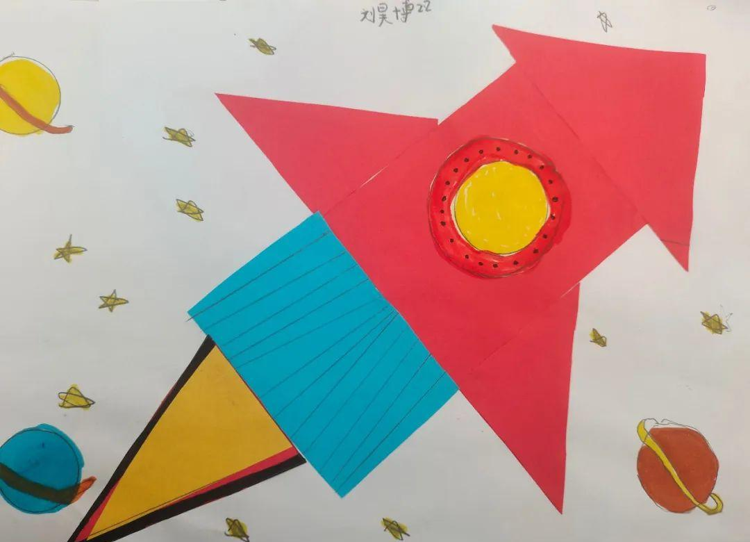 小学部二年级数学实践活动:平面图形粘贴画