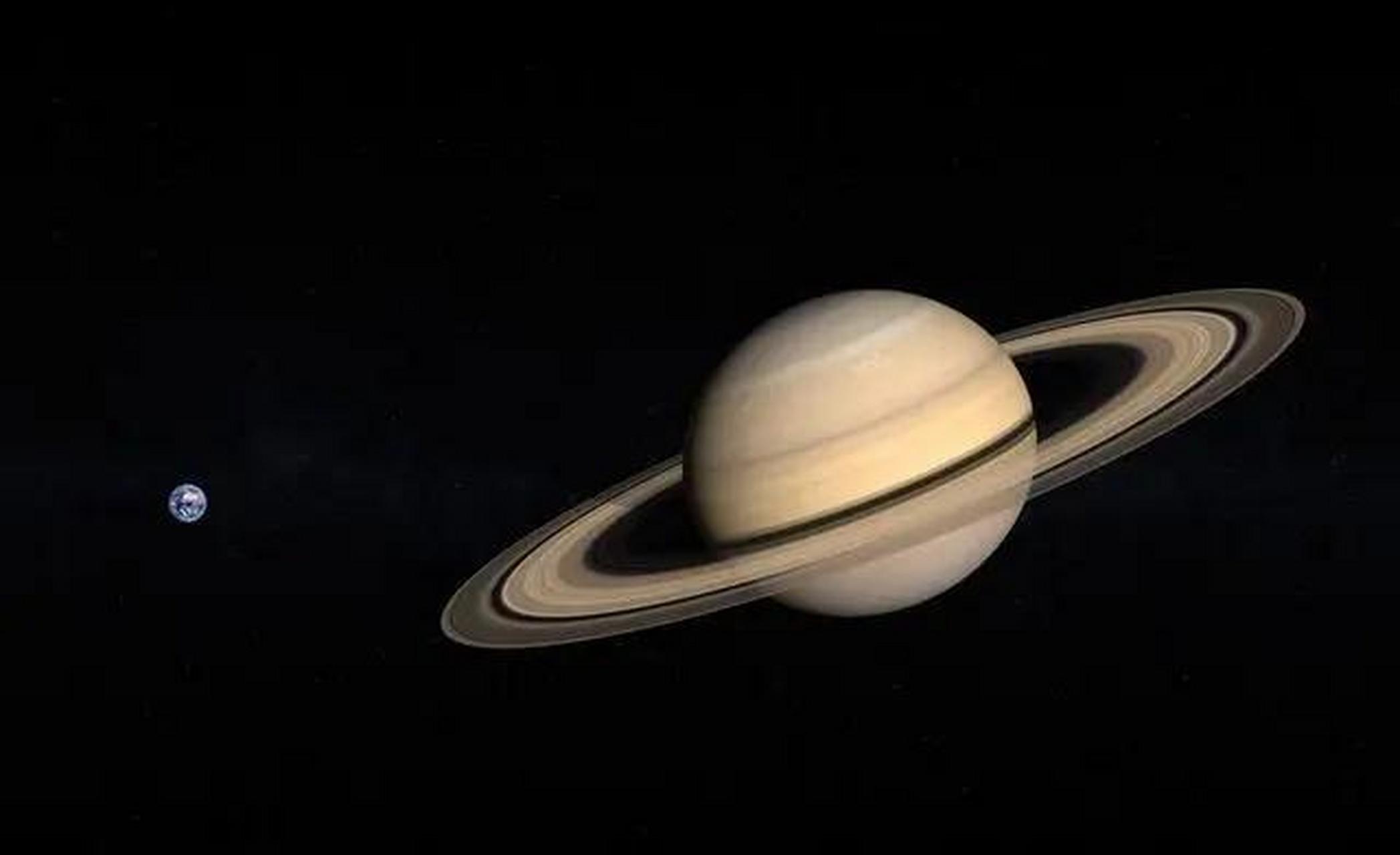 土星是太阳系八大行星之一  距离太阳约1.