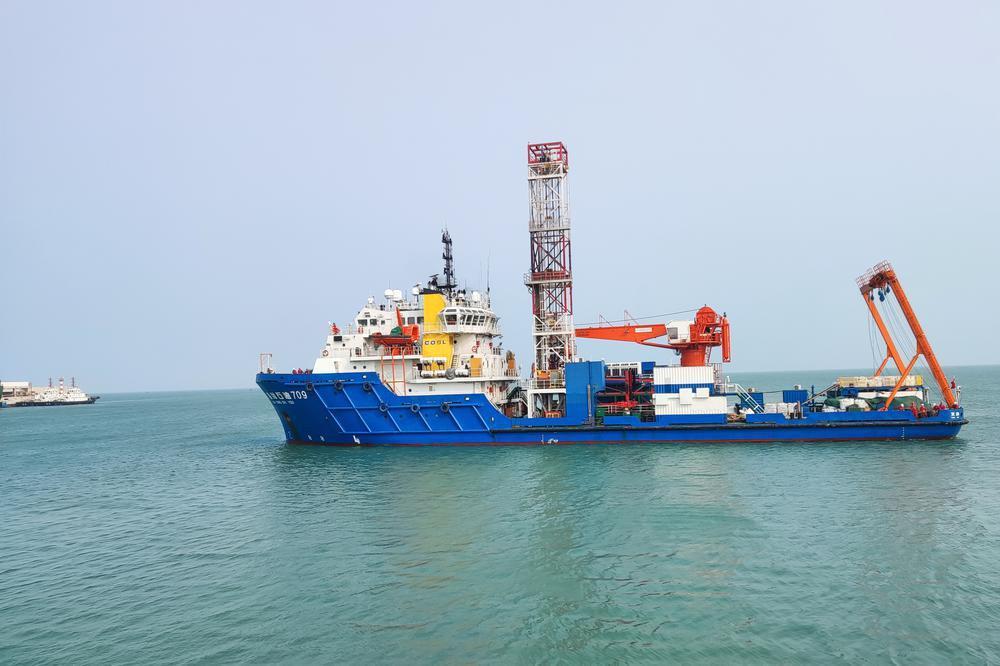 湛江雷州市乌石23-5油田群外输单点输油管道路由调查开始勘测作业