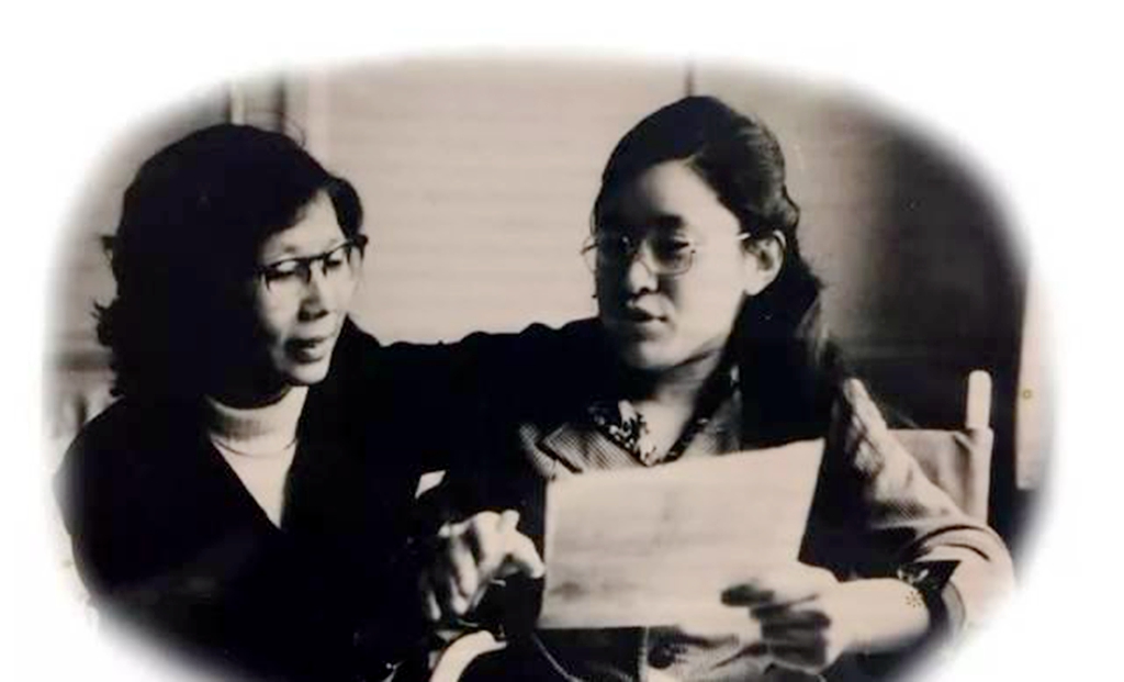 新中国第一代播音员葛兰现身,如今90岁高龄,与丈夫夏青亦师亦友