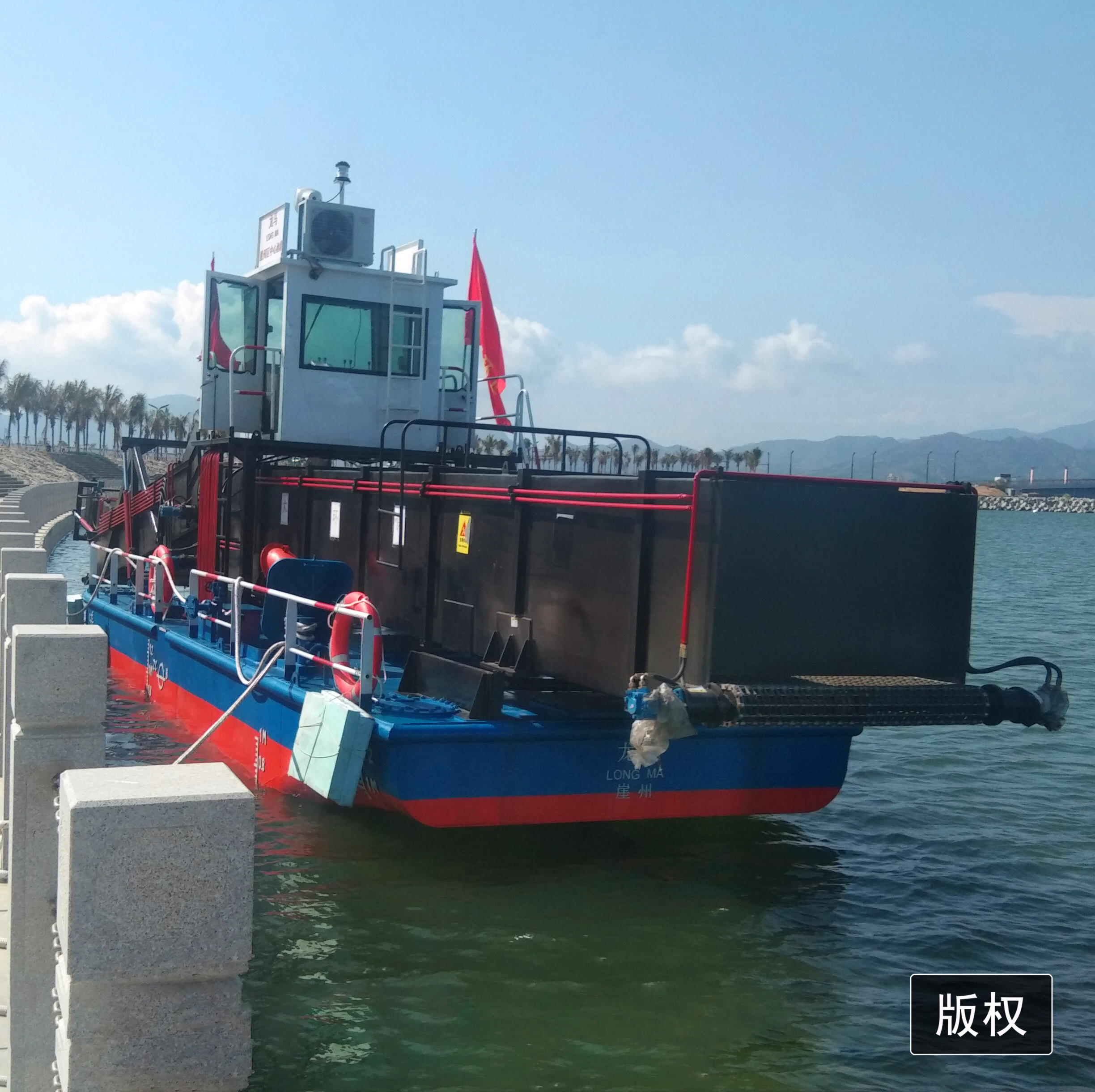 水面垃圾打捞船的工作原理