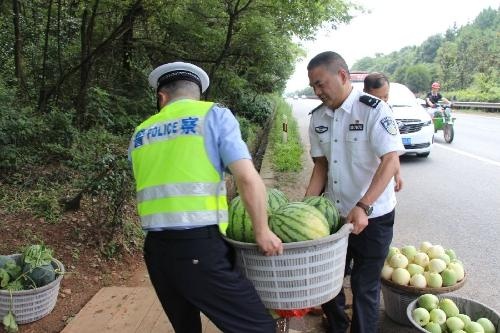 丰炳春开展公路干道检查工作