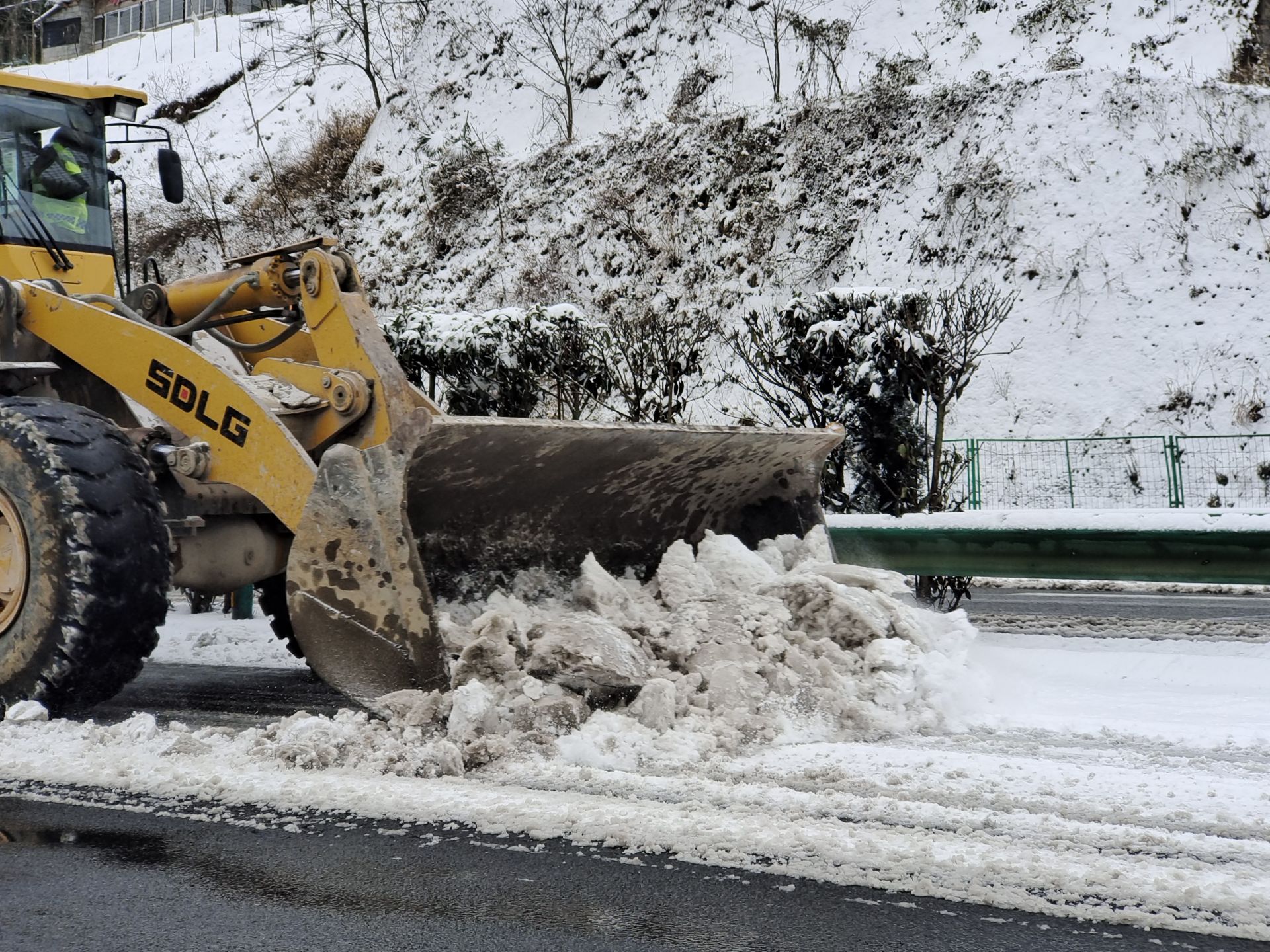 除雪保畅进行时