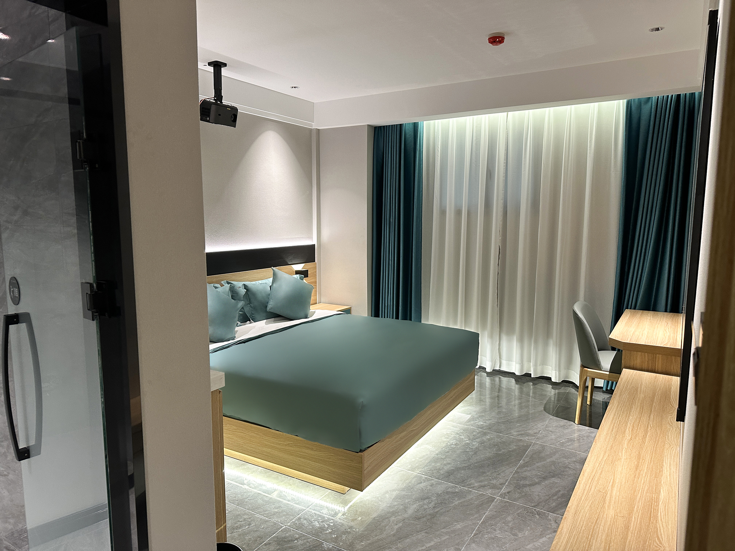 都市花园酒店西安陕汽泾渭工业园店盛大开业