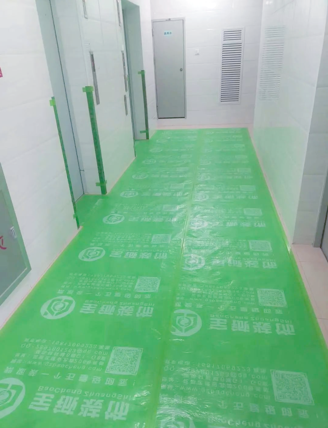 装修地面保护膜:守护您的家居装修