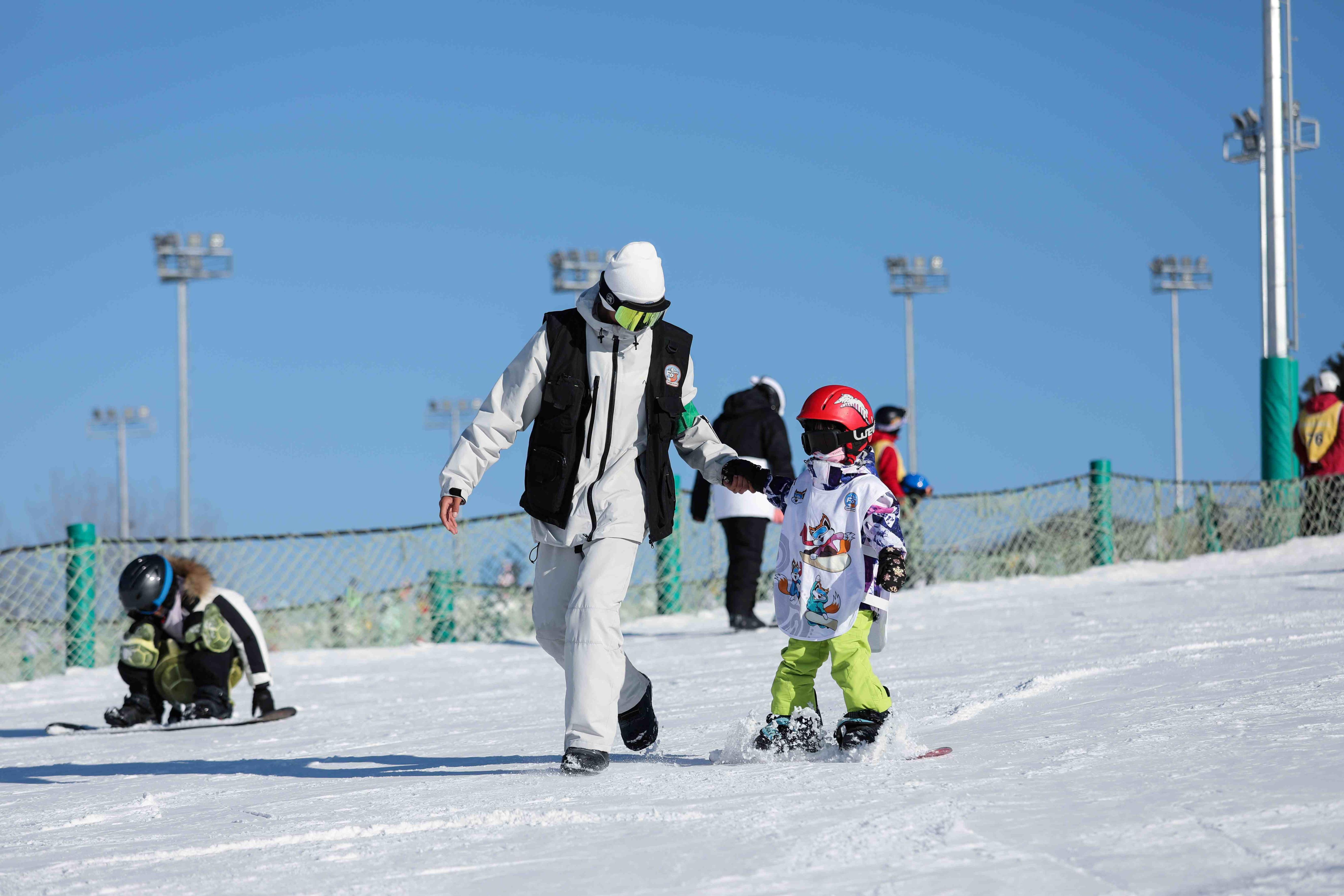 肥城仪阳滑雪场图片