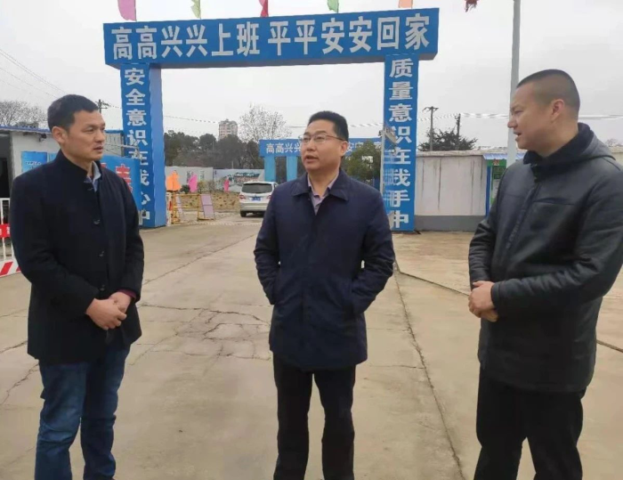 铜官区委书记汪继宏督查疫情防控和安全生产工作