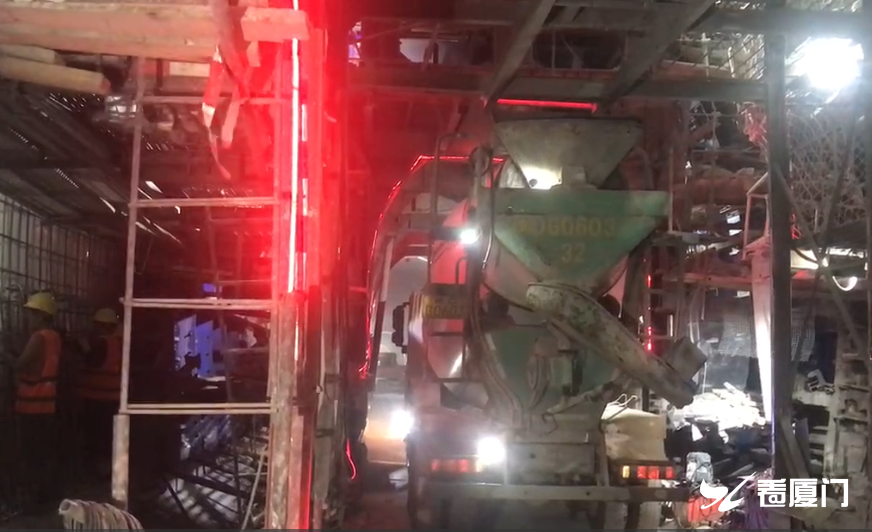 福厦高铁进岛联络线新大帽山隧道主体贯通