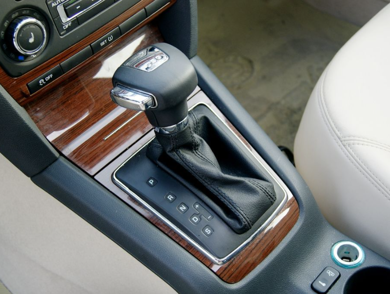 双离合跟手自一体哪个寿命长?寿命因人而异,因使用环境而异