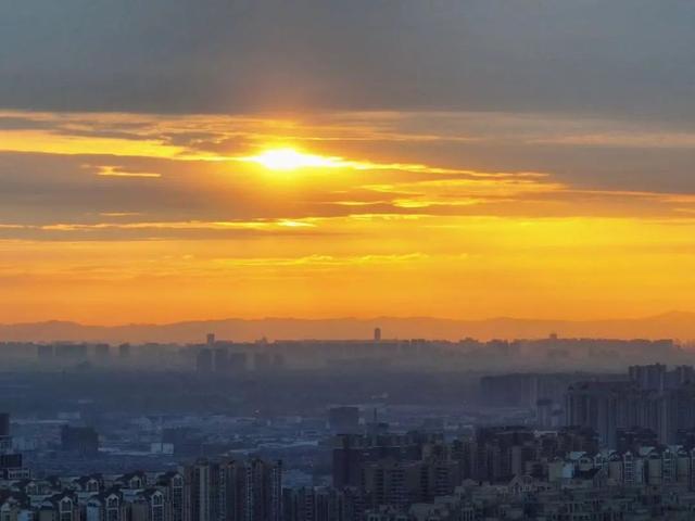洒满金光!成都今晨这份日出你爱了吗?