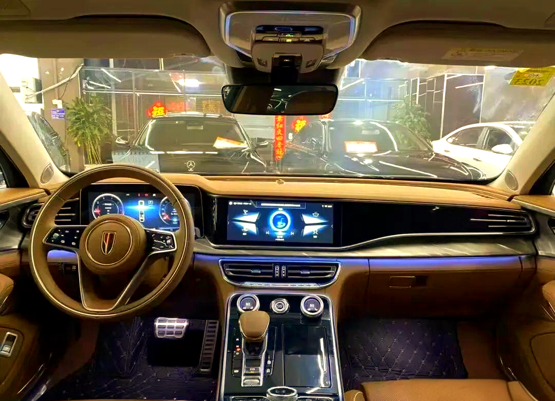 红旗h9定制版亮相,豪华内饰与动力系统引关注