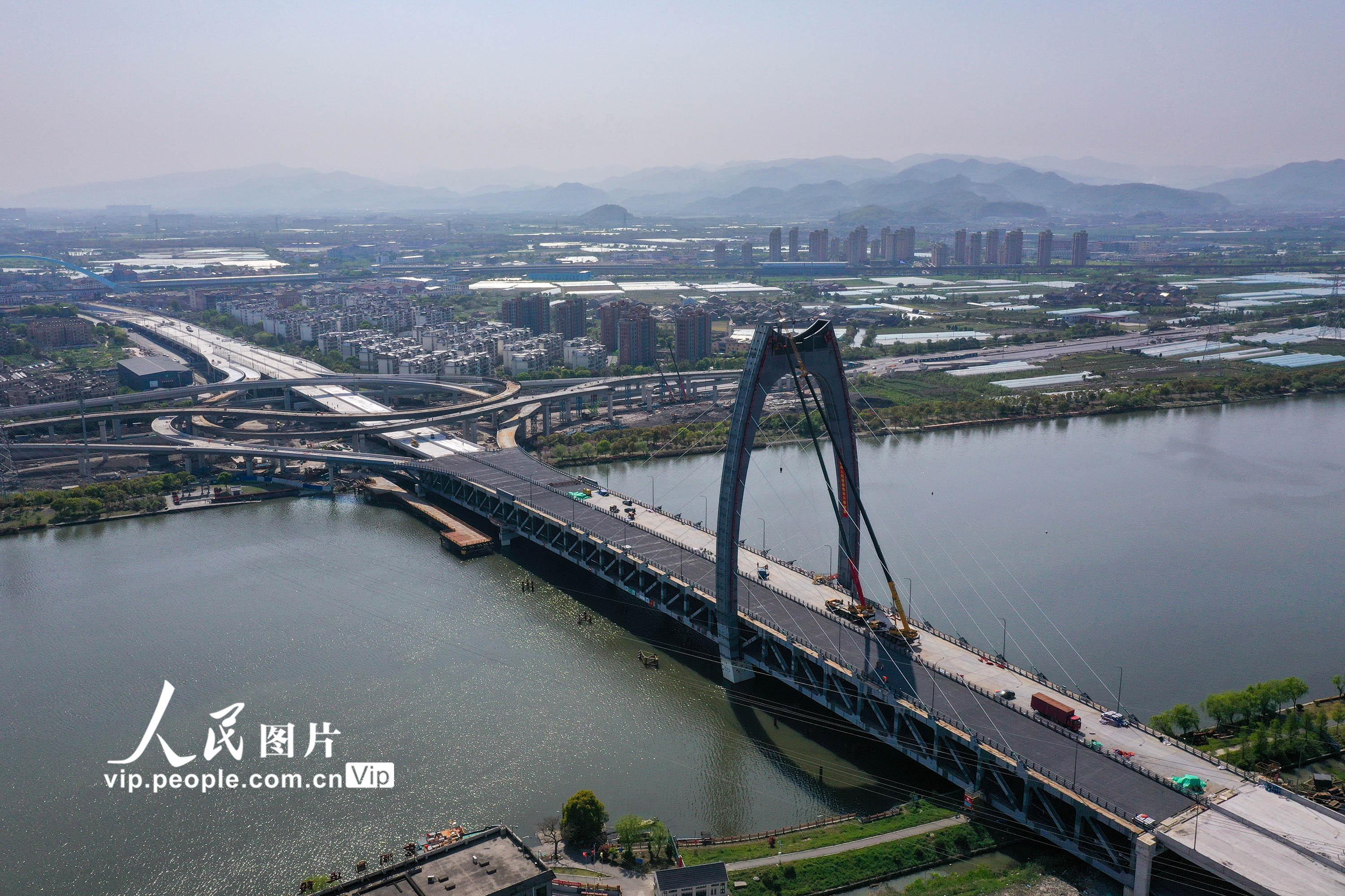 浙江宁波:西洪大桥建设如火如荼