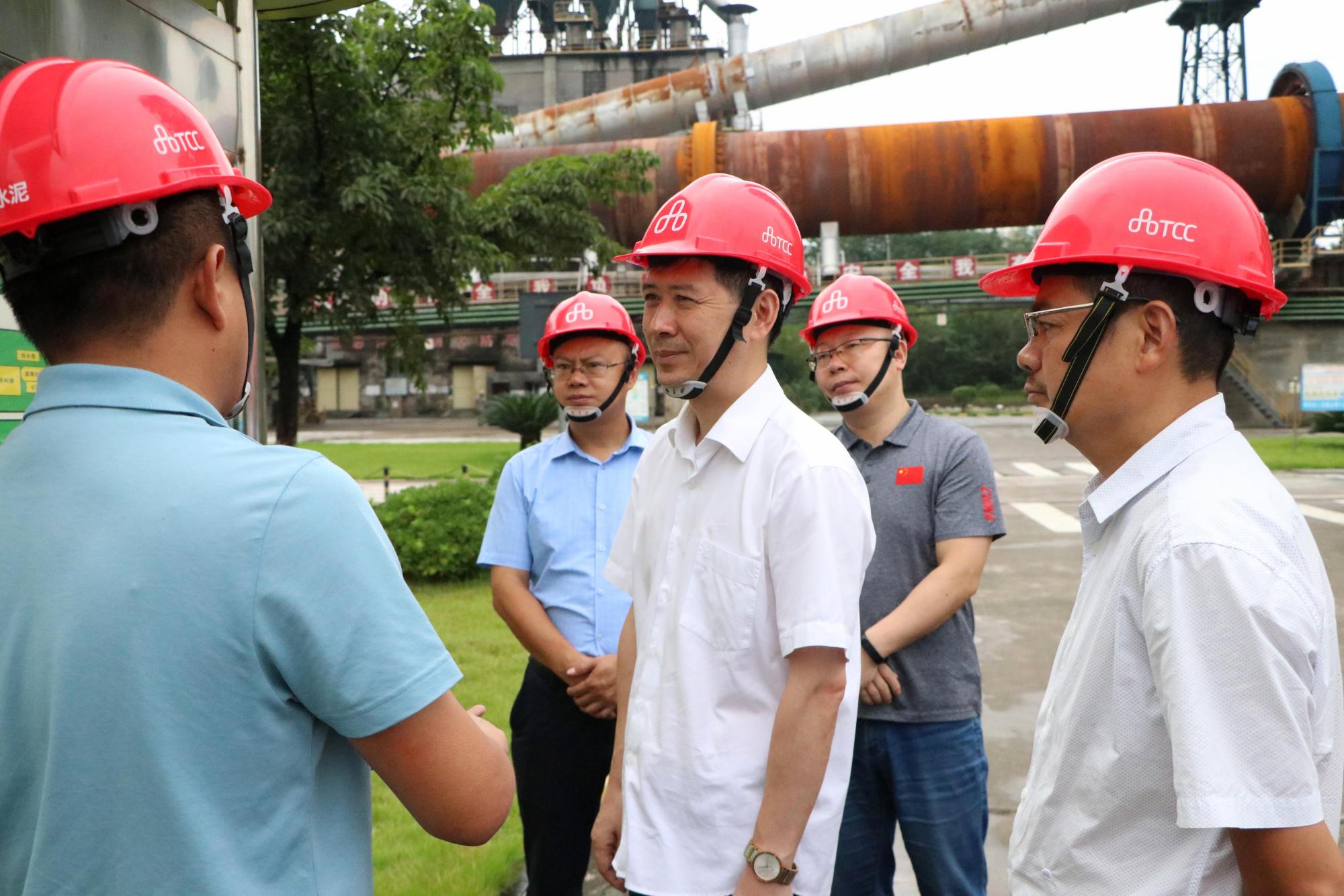 副市长胡彦军检查中秋节期间安全生产防范工作