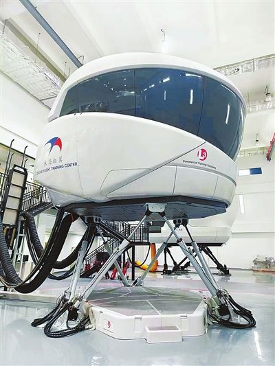 自主搬迁a320全动模拟机珠海翔翼树立国内飞行训练机构新标杆