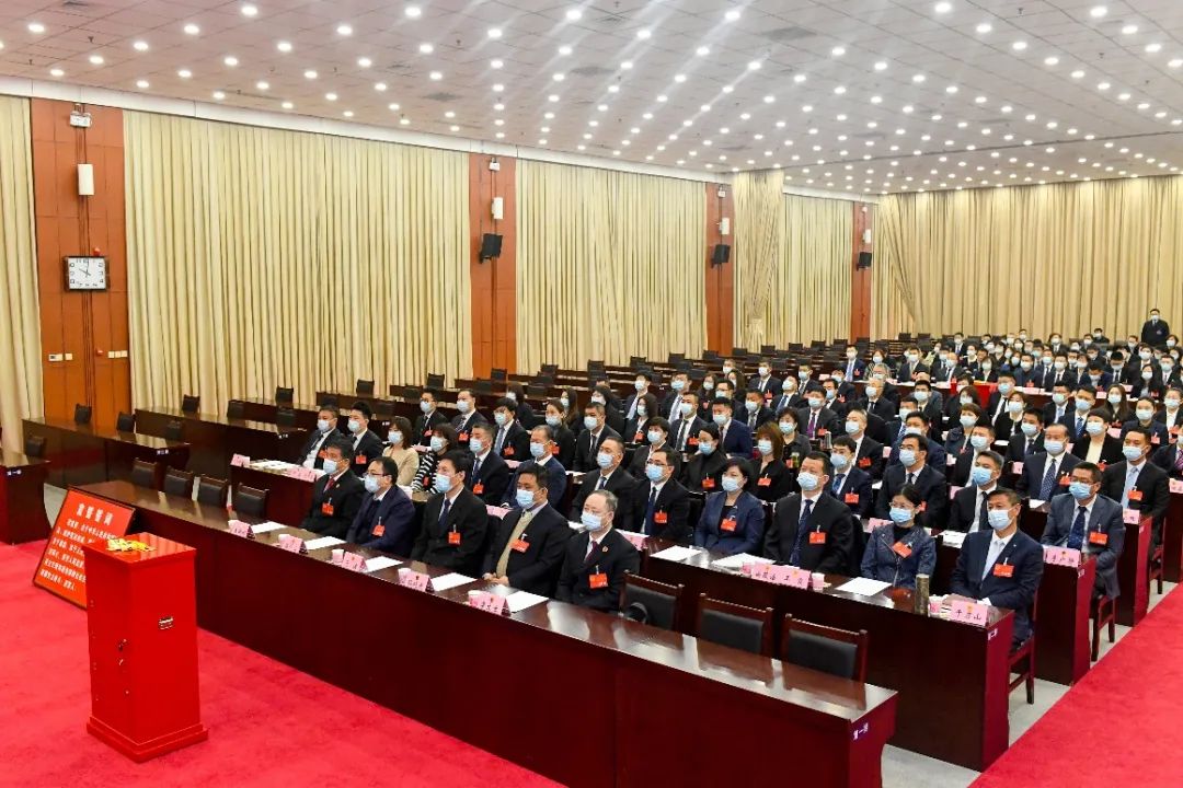 李春当选为天津市东丽区人民政府区长