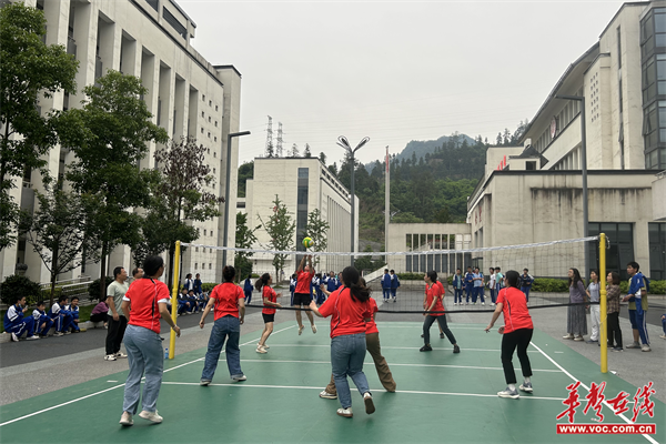 古丈县芙蓉学校校长图片