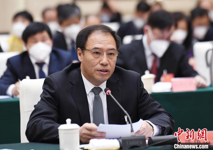 内蒙古政协委员陈佰山眼中的林区经济:从"卖空气"到"食森林"