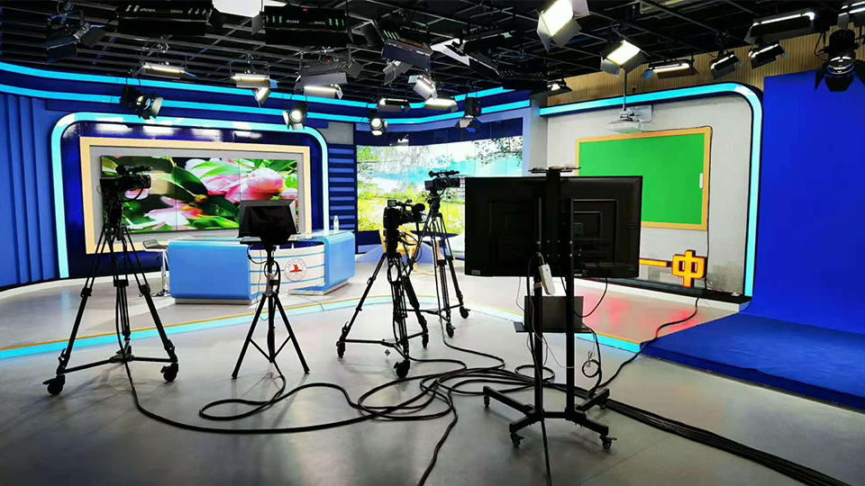 新视聚合 人物精细化抠像真三维虚拟演播室系统