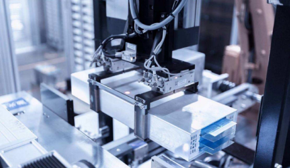 为了制造更安全的电动汽车-宁德时代入股爱驰汽车