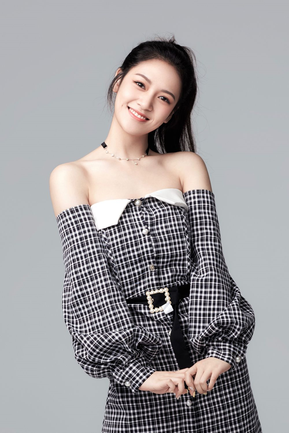 好想魂穿黄思瑞!两次当王源mv女主,长相好漂亮,热搜词在告白?