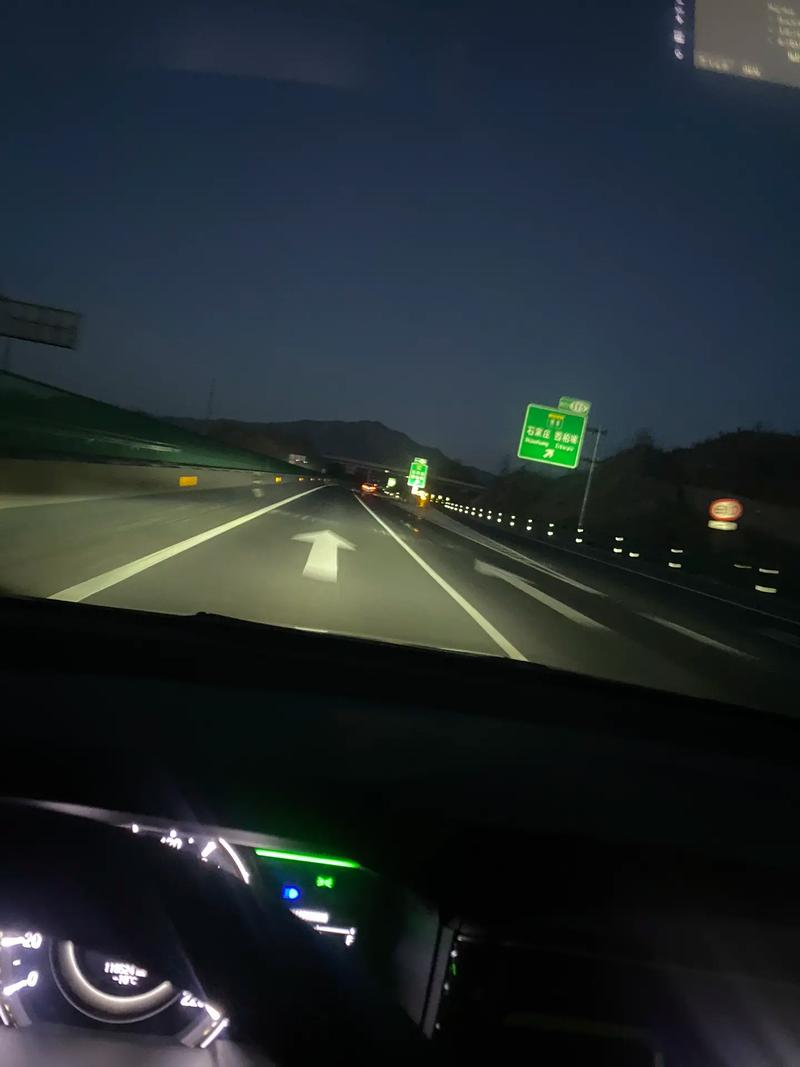夜间开车专用眼镜管用吗