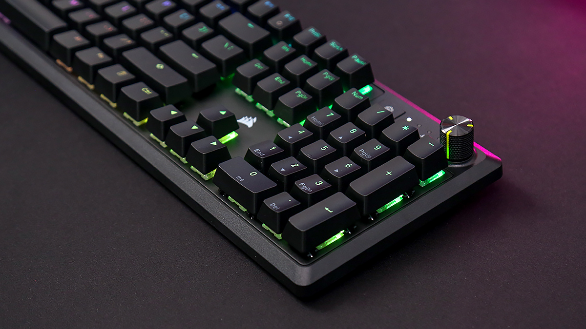 美商海盗船k70 core机械游戏键盘评测:颜值耐看,手感飞跃