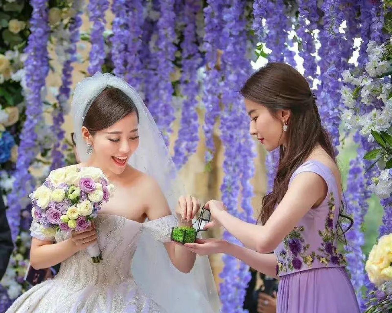 看到刘亦菲的伴娘照,多少人开始期待属于她自己的婚礼.