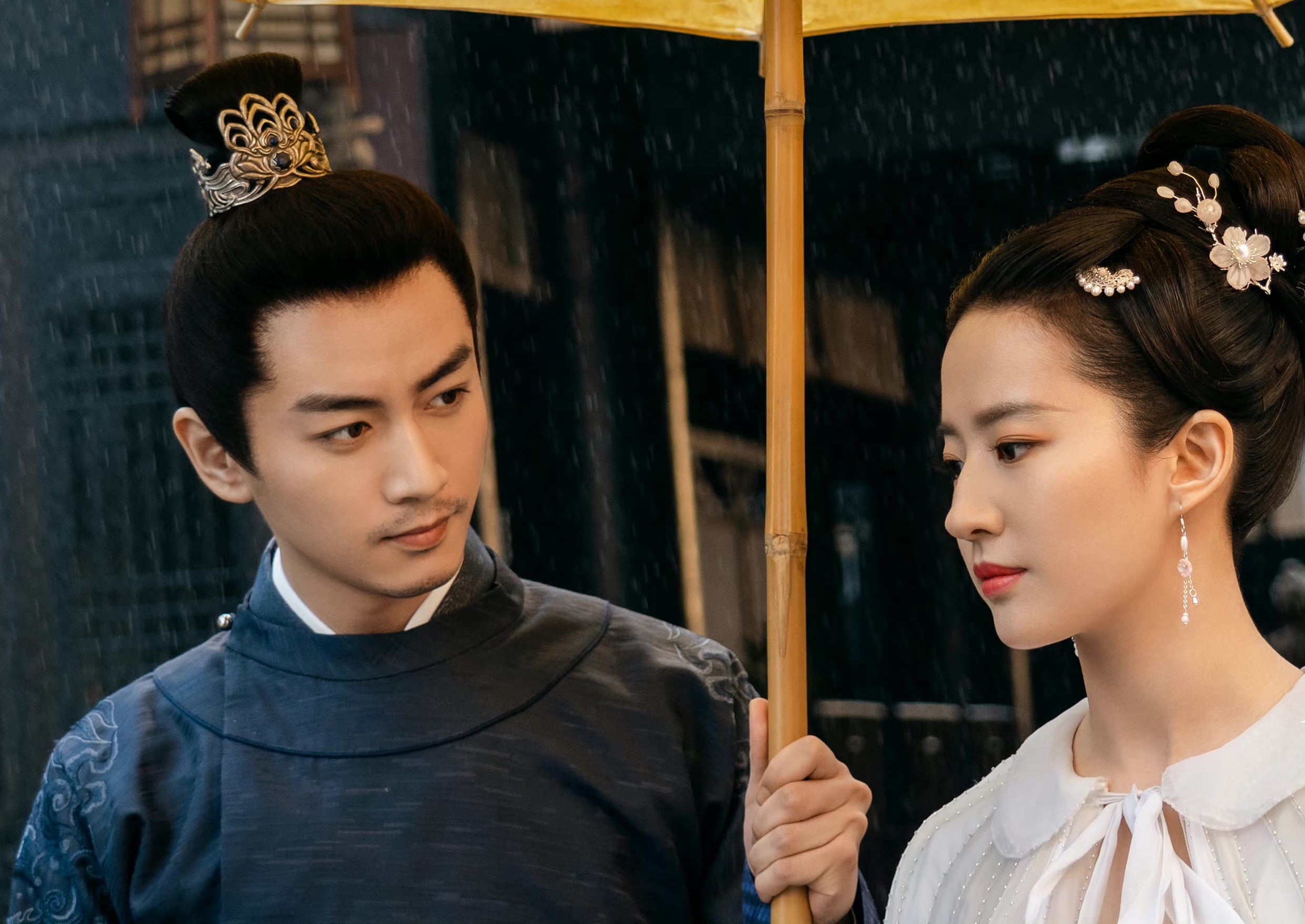 不能再用花瓶来形容仙女了,刘亦菲的演技在《梦华录》中升华